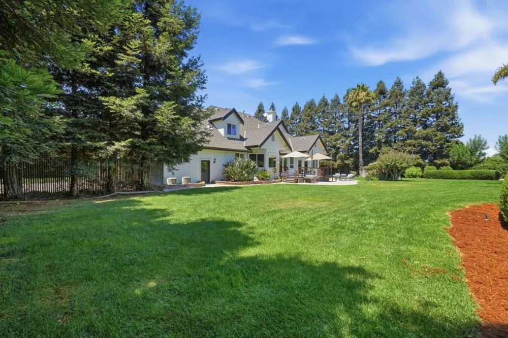 12350 Foothill Avenue San Martin, CA 95046
