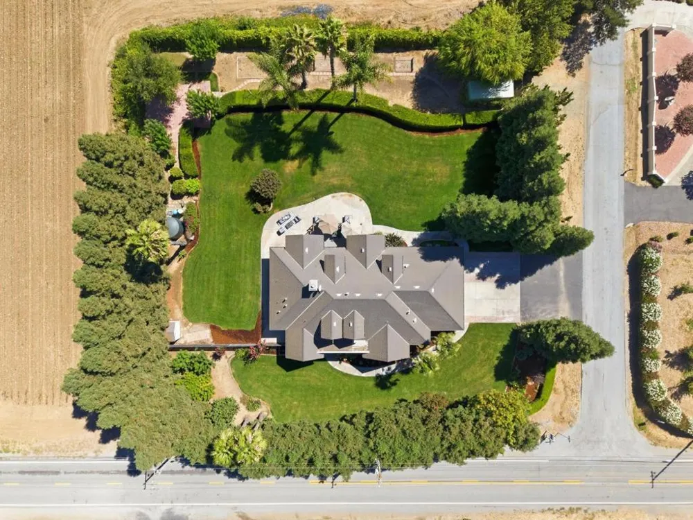 12350 Foothill Avenue San Martin, CA 95046