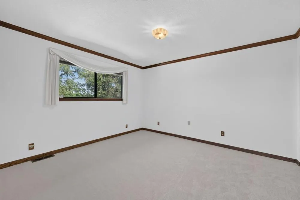 13204 Wright Way Los Altos Hills, CA 94022