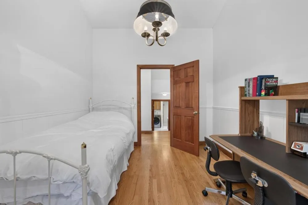 13204 Wright Way Los Altos Hills, CA 94022