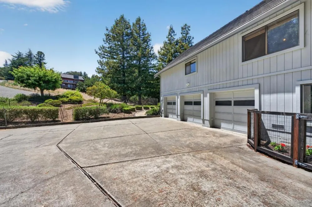 13204 Wright Way Los Altos Hills, CA 94022