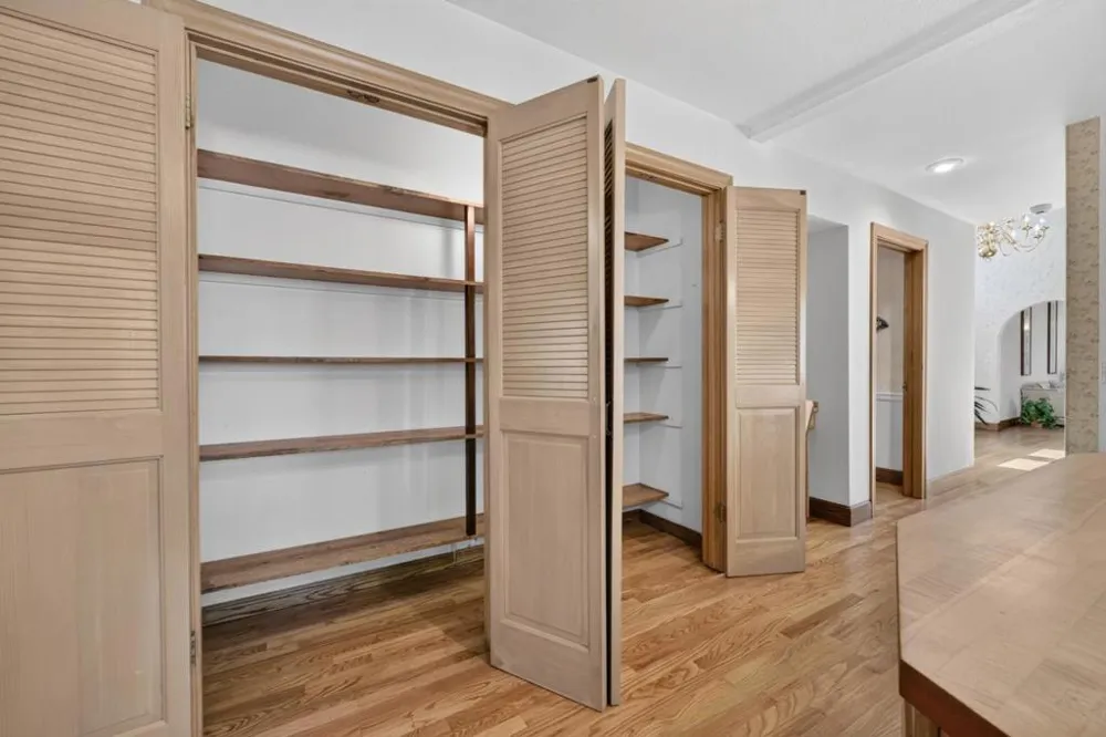 13204 Wright Way Los Altos Hills, CA 94022