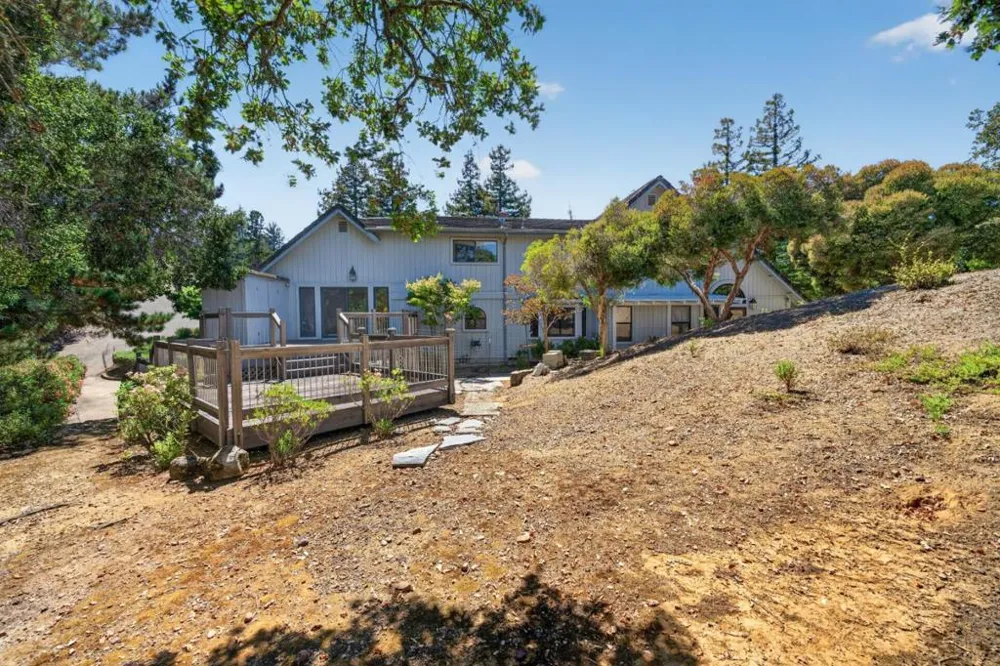 13204 Wright Way Los Altos Hills, CA 94022