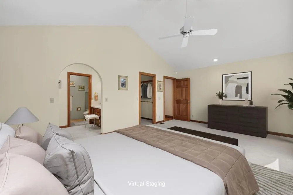 13204 Wright Way Los Altos Hills, CA 94022