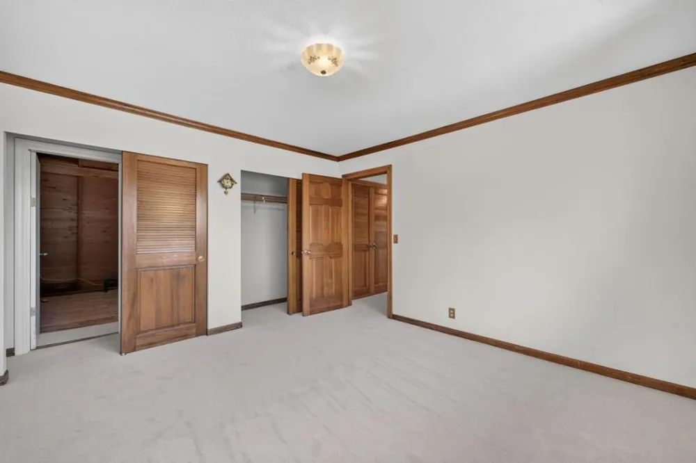 13204 Wright Way Los Altos Hills, CA 94022