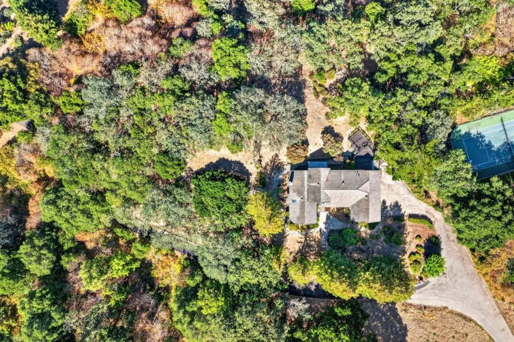 13204 Wright Way Los Altos Hills, CA 94022