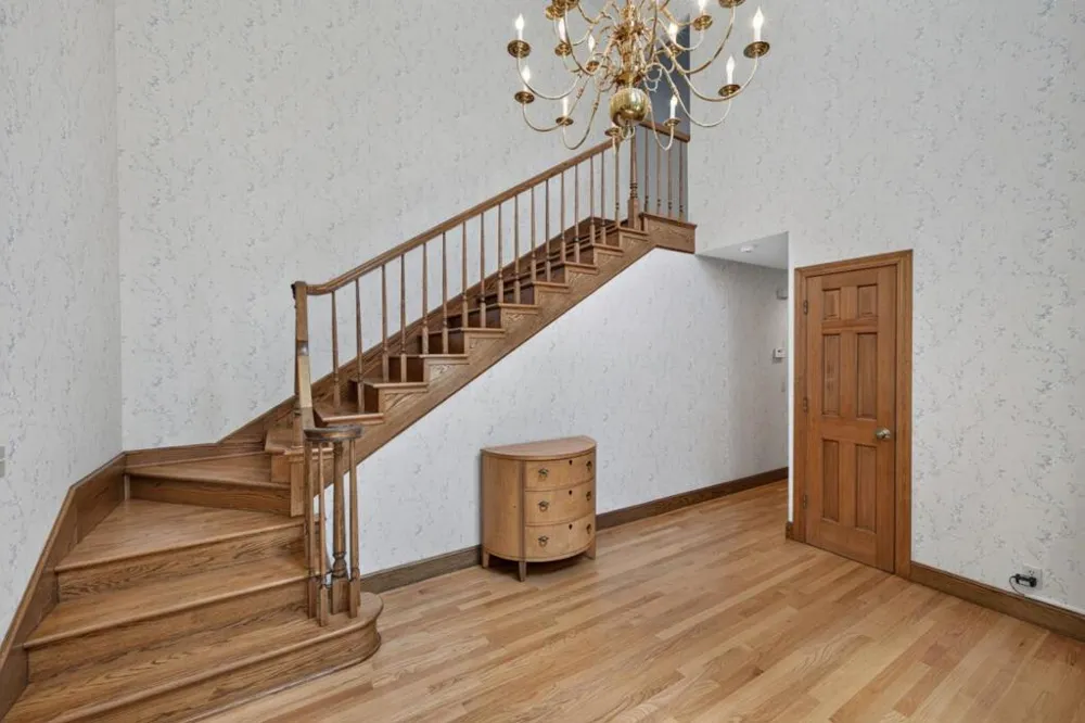 13204 Wright Way Los Altos Hills, CA 94022