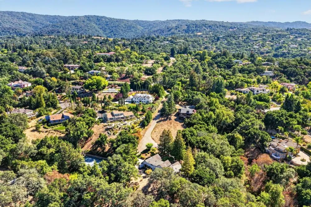 13204 Wright Way Los Altos Hills, CA 94022