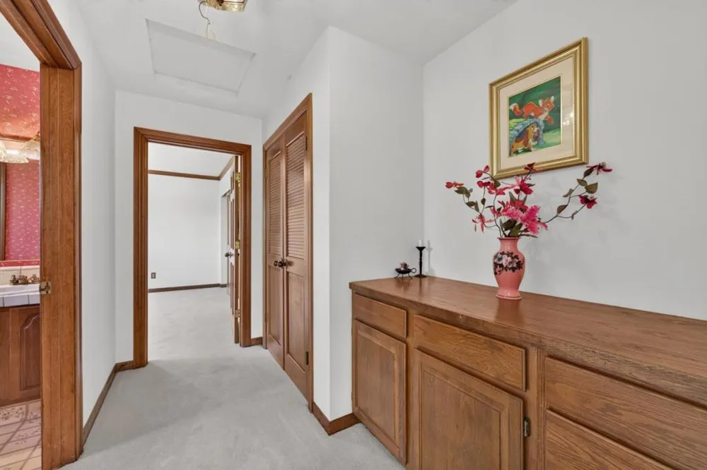 13204 Wright Way Los Altos Hills, CA 94022
