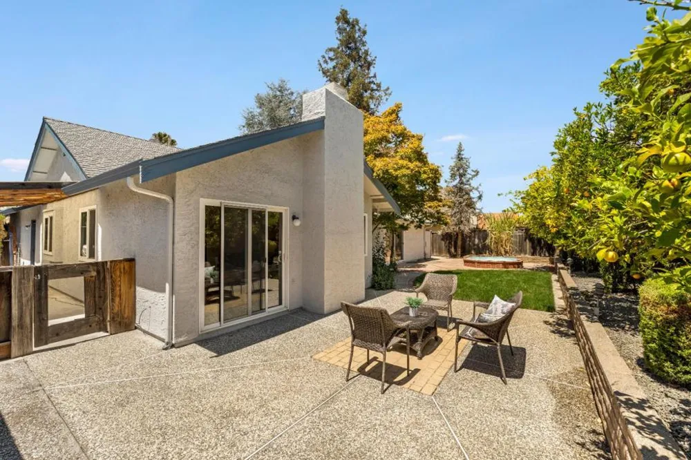 3220 Foxboro Place San Jose, CA 95135
