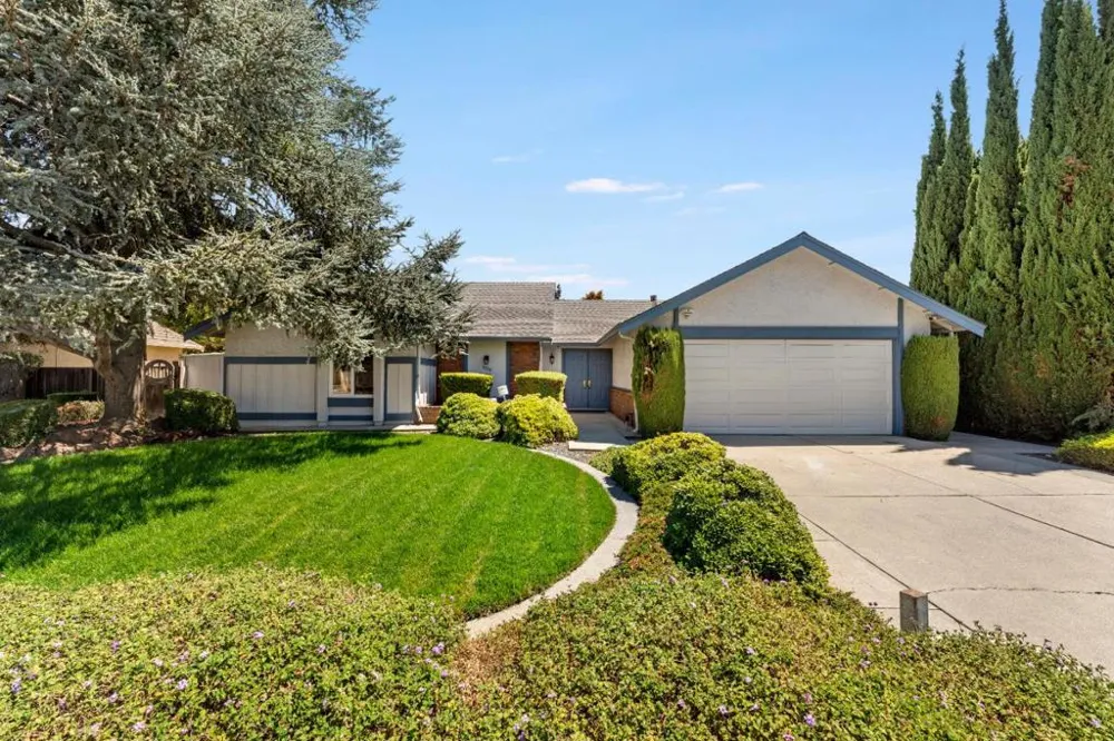 3220 Foxboro Place San Jose, CA 95135