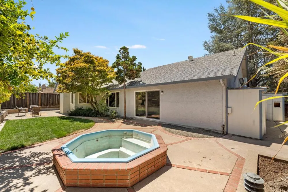 3220 Foxboro Place San Jose, CA 95135