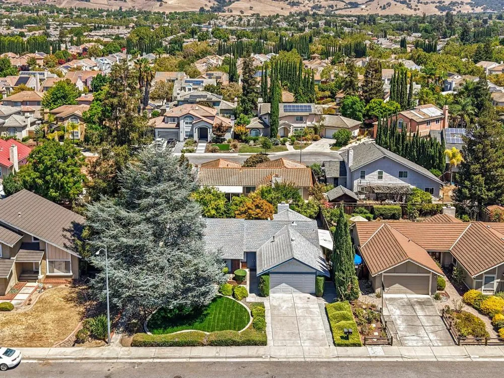 3220 Foxboro Place San Jose, CA 95135