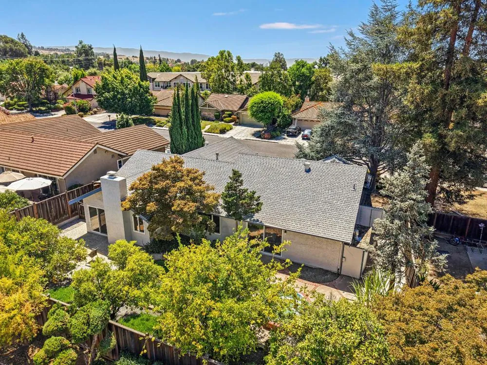 3220 Foxboro Place San Jose, CA 95135