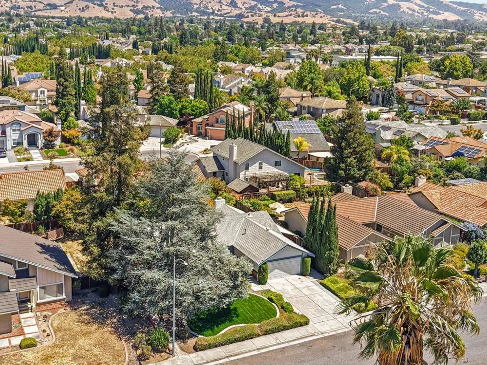 3220 Foxboro Place San Jose, CA 95135
