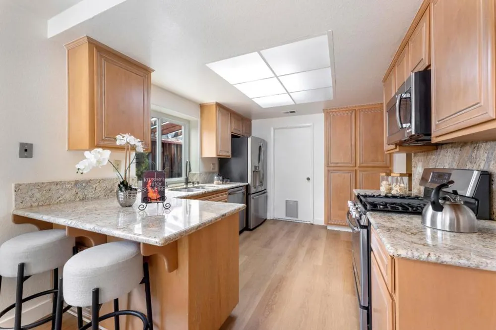3220 Foxboro Place San Jose, CA 95135