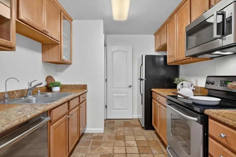 2250 Monroe Street #109 Santa Clara, CA 95050