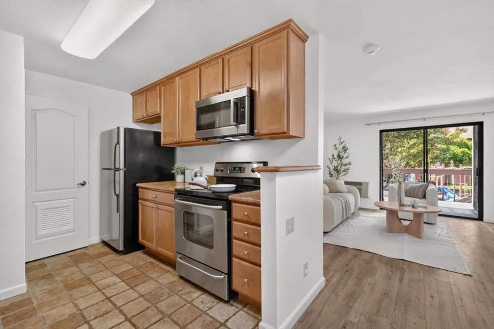 2250 Monroe Street #109 Santa Clara, CA 95050