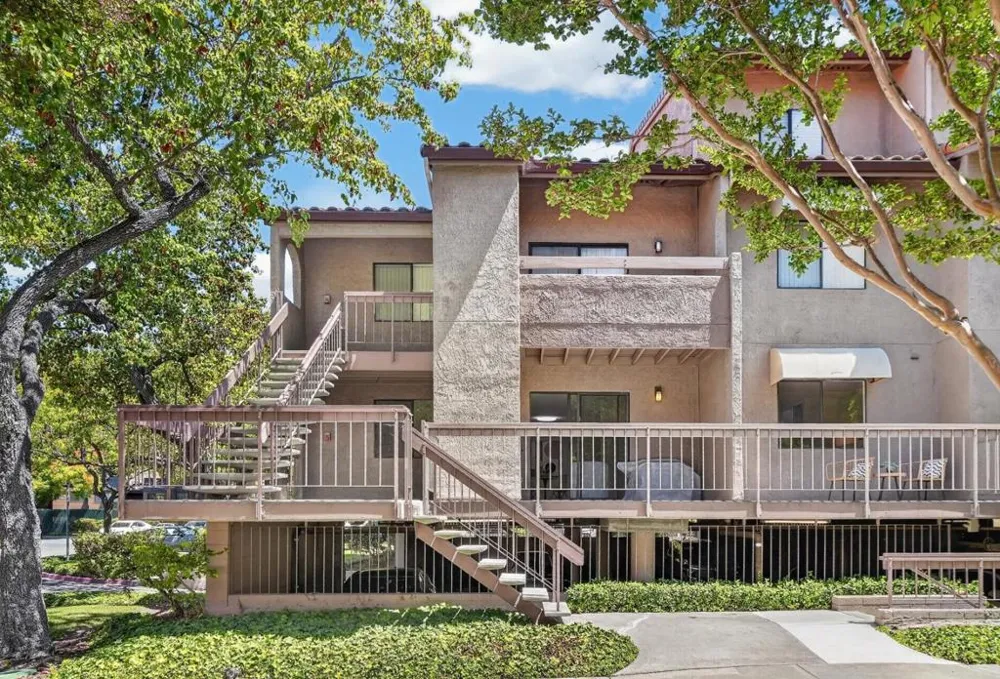 2250 Monroe Street #109 Santa Clara, CA 95050