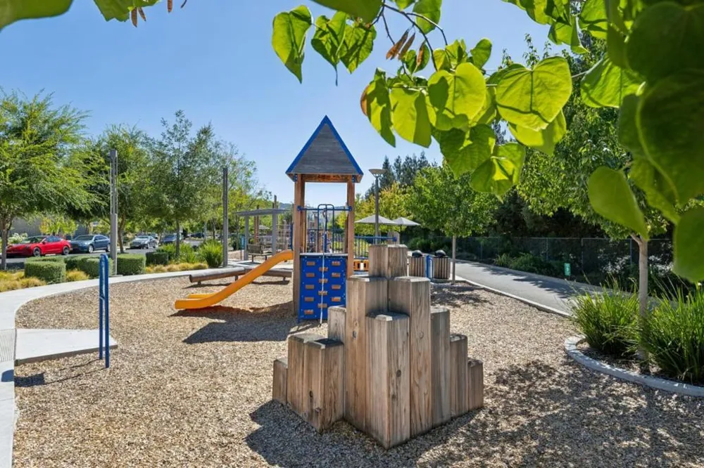 5761 Vibrant Loop San Jose, CA 95119