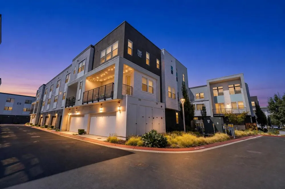 5761 Vibrant Loop San Jose, CA 95119