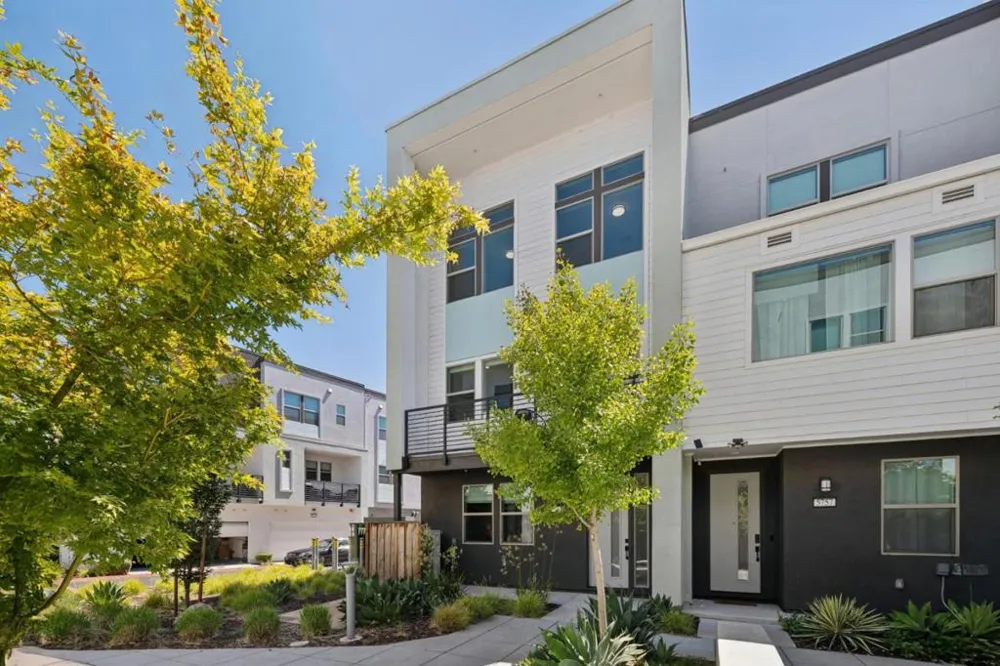 5761 Vibrant Loop San Jose, CA 95119