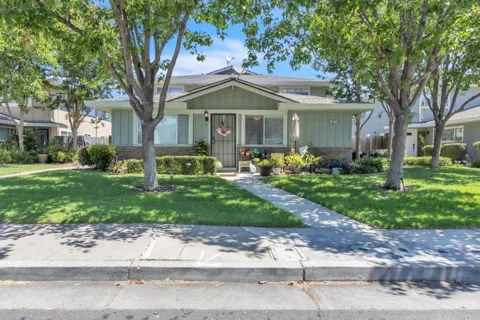 1327 Scossa Avenue #4