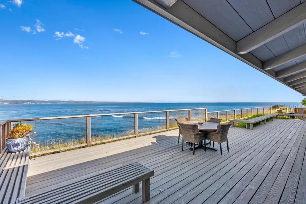4250 Opal Cliff Drive Santa Cruz, CA 95062