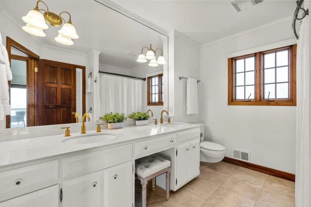 4250 Opal Cliff Drive Santa Cruz, CA 95062
