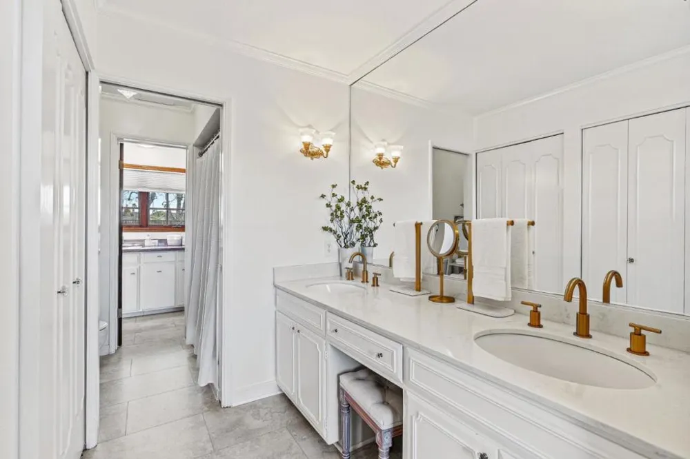 4250 Opal Cliff Drive Santa Cruz, CA 95062