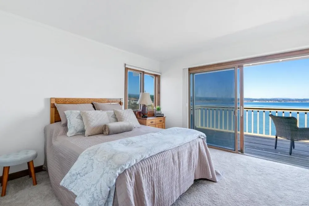 4250 Opal Cliff Drive Santa Cruz, CA 95062