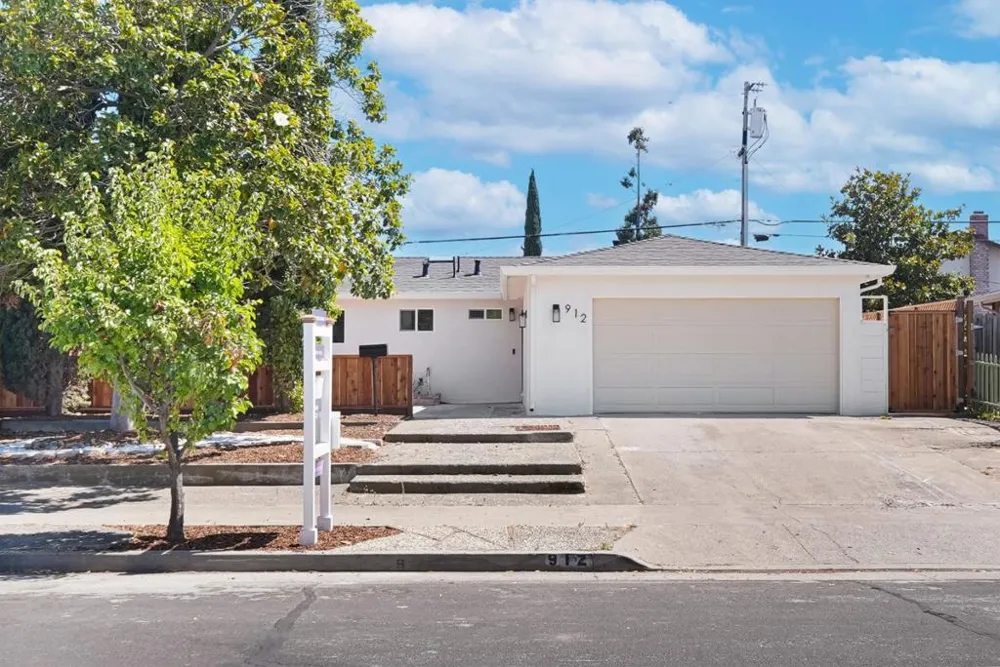 912 Connie Drive Campbell, CA 95008