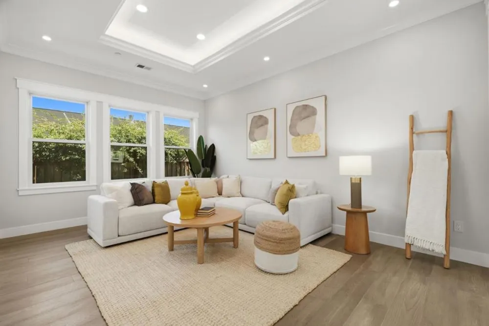 18823 Casa Blanca Lane Saratoga, CA 95070