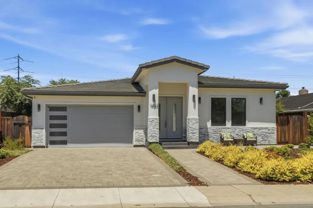 18823 Casa Blanca Lane Saratoga, CA 95070