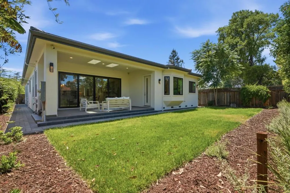 18823 Casa Blanca Lane Saratoga, CA 95070