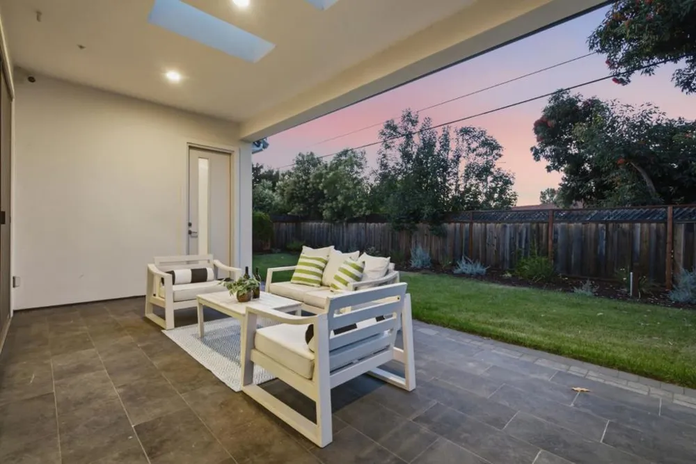 18823 Casa Blanca Lane Saratoga, CA 95070