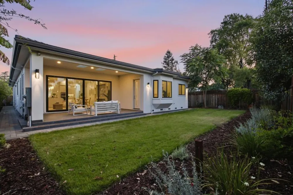 18823 Casa Blanca Lane Saratoga, CA 95070