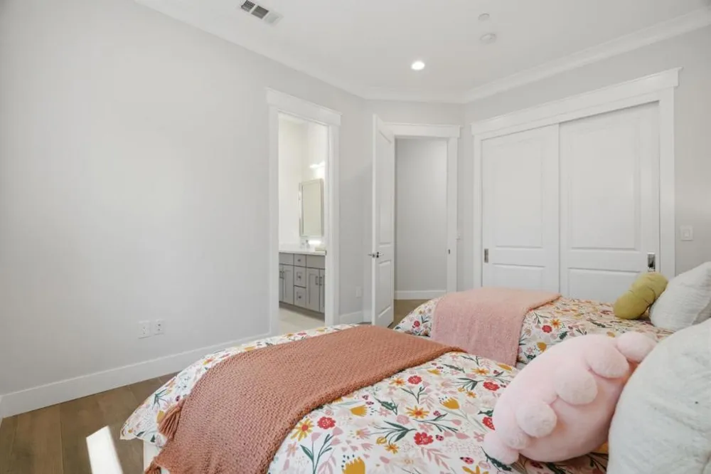 18823 Casa Blanca Lane Saratoga, CA 95070