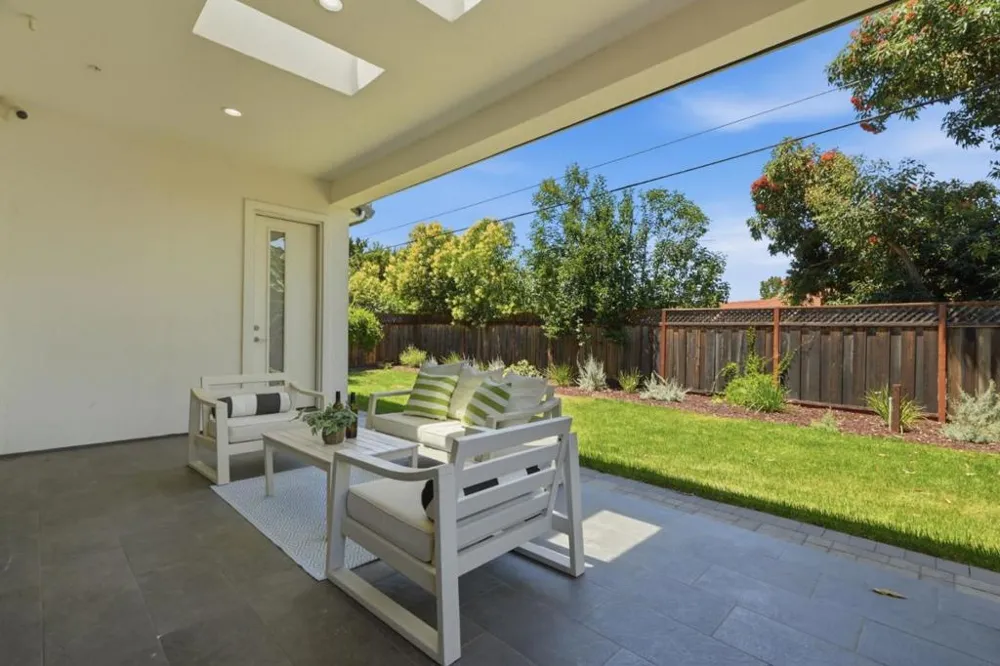 18823 Casa Blanca Lane Saratoga, CA 95070