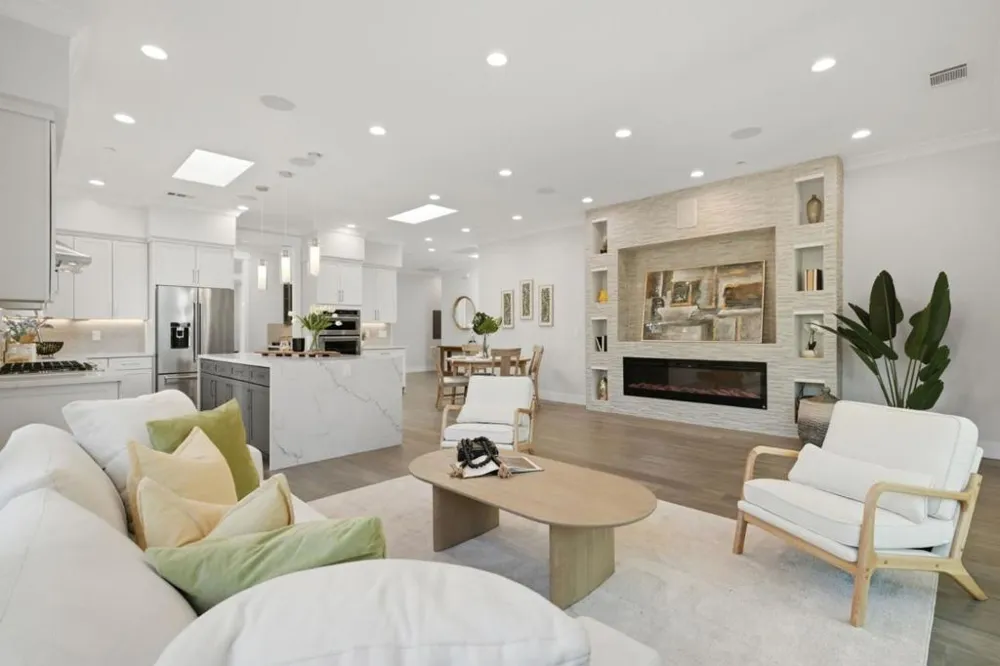 18823 Casa Blanca Lane Saratoga, CA 95070