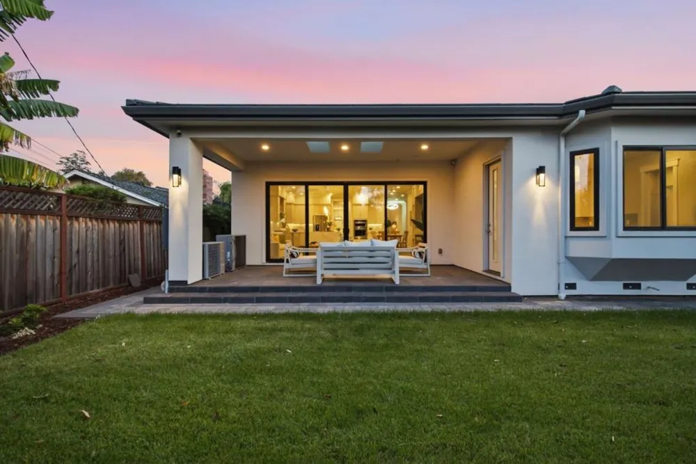 18823 Casa Blanca Lane Saratoga, CA 95070