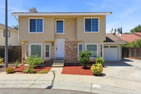 977 Ivory Creek Drive