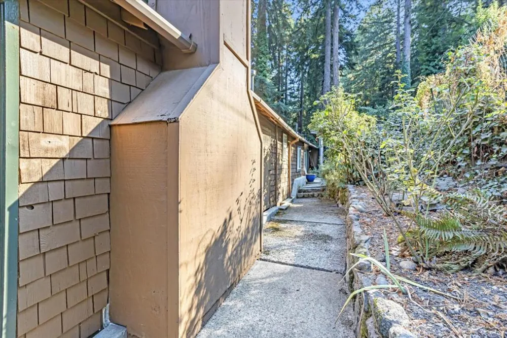 1045 Forest Way Brookdale, CA 95007
