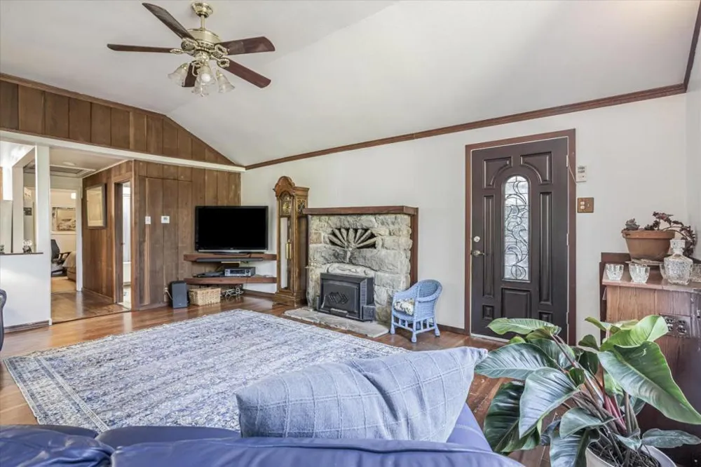 1045 Forest Way Brookdale, CA 95007