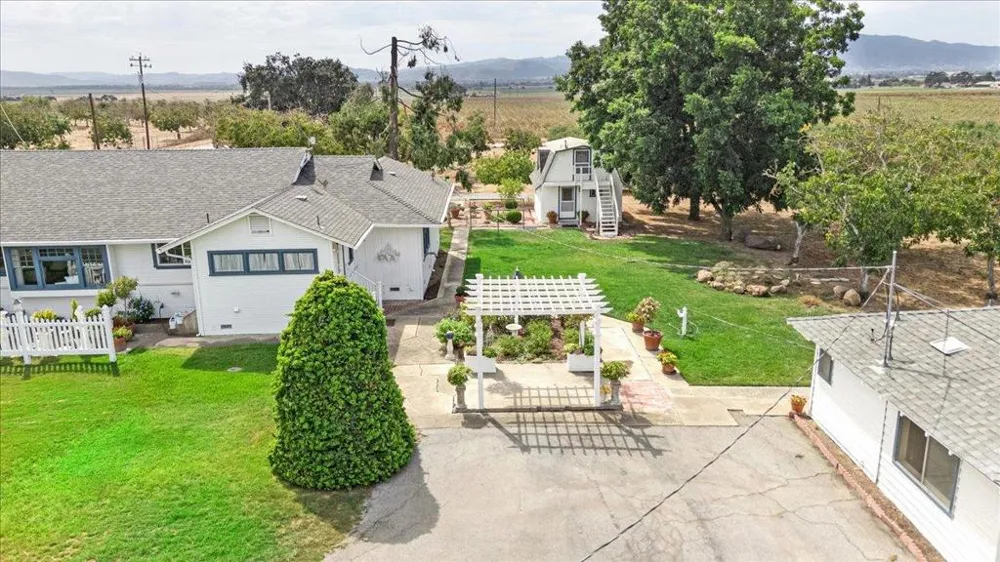4125 Prunedale Avenue Gilroy, CA 95020