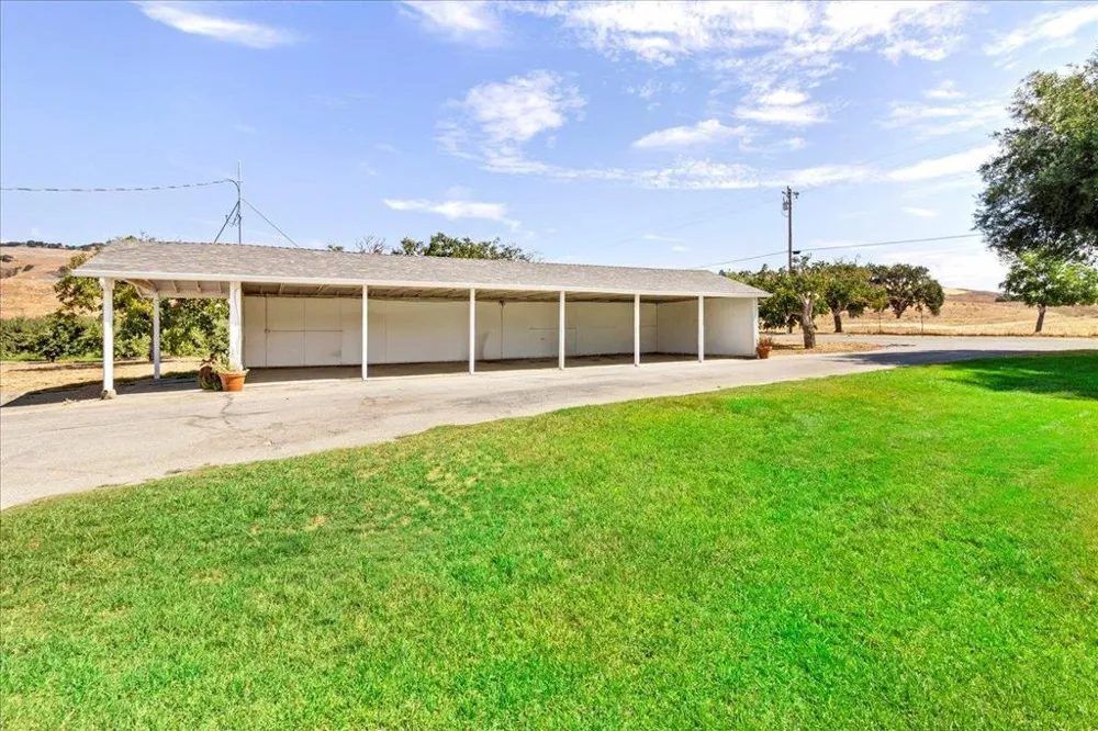 4125 Prunedale Avenue Gilroy, CA 95020