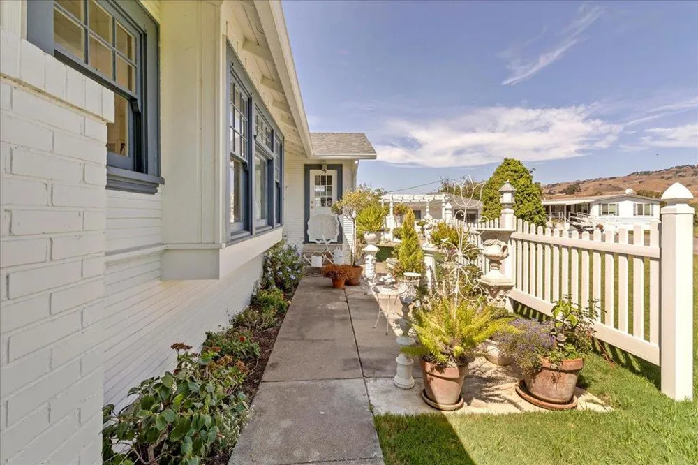 4125 Prunedale Avenue Gilroy, CA 95020