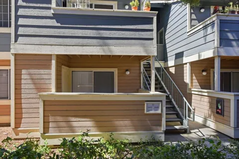 2695 Somerset Park Circle