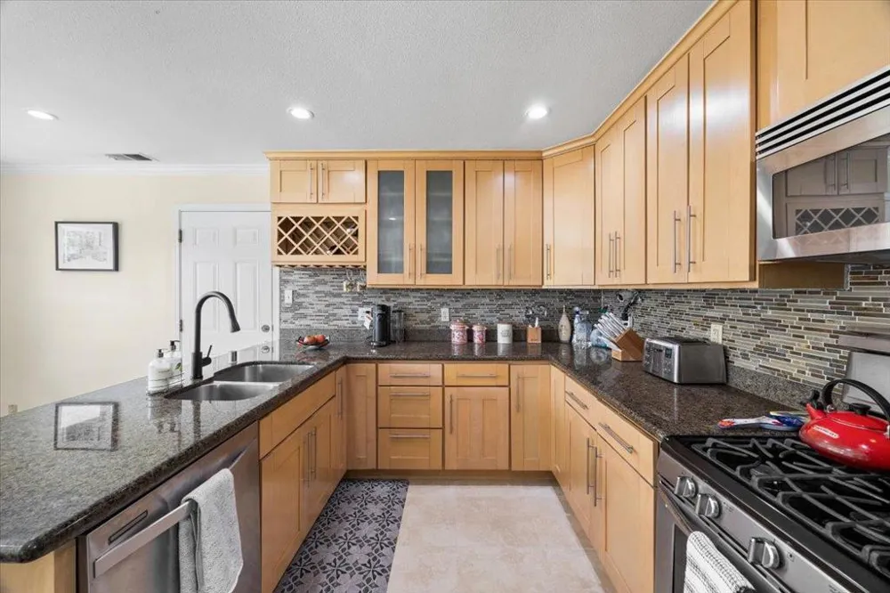 226 San Mateo Avenue Los Gatos, CA 95030