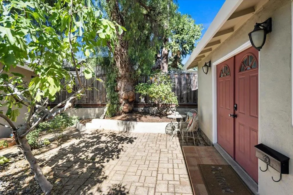 226 San Mateo Avenue Los Gatos, CA 95030